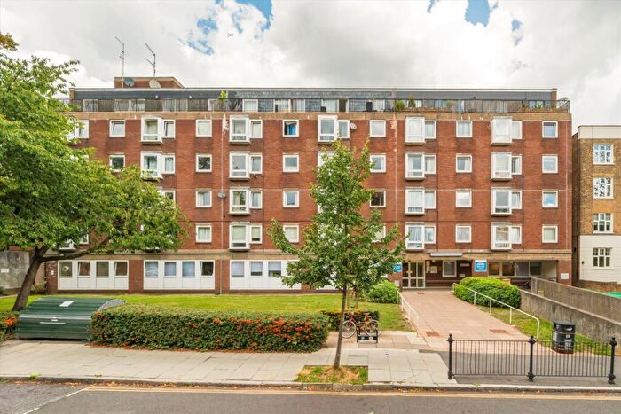 1 Bedroom Flat To Rent In Highbury Grange, Islington, N5