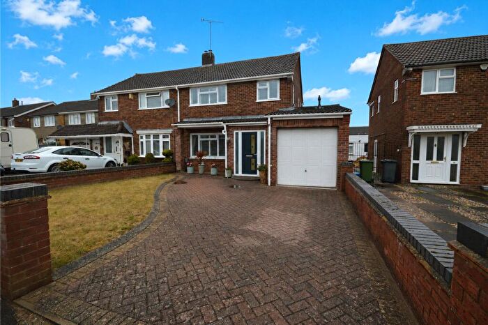 3 Bedroom Semi Detached House For Sale In Sawtry Close, Luton, Bedfordshire, LU3