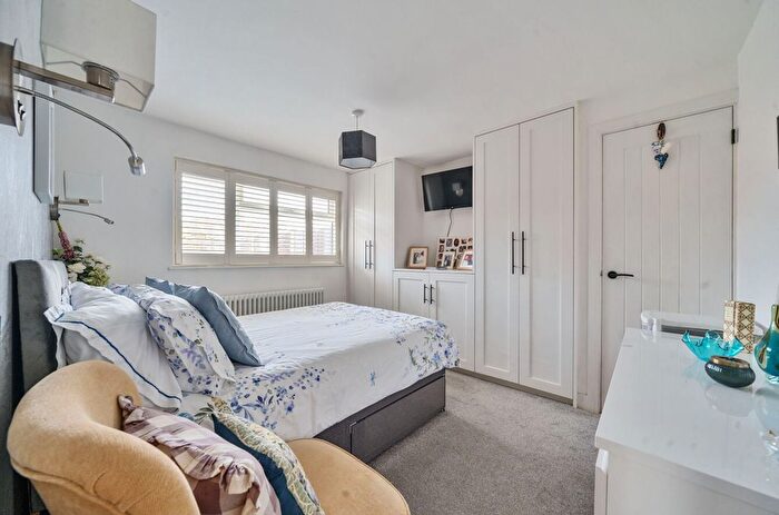 2 Bedroom Terraced Bungalow For Sale In Cootes Lane, Middleton-On-Sea, PO22