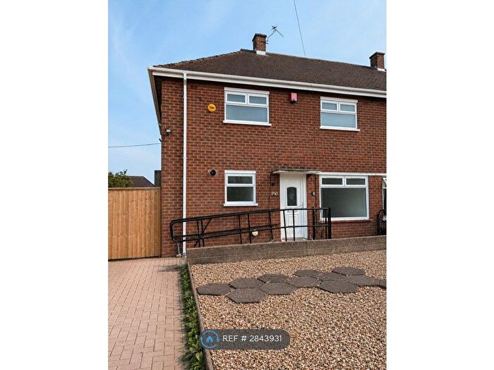 3 Bedroom Semi-Detached House To Rent In Winchester Avenue, Stoke-On-Trent, ST2