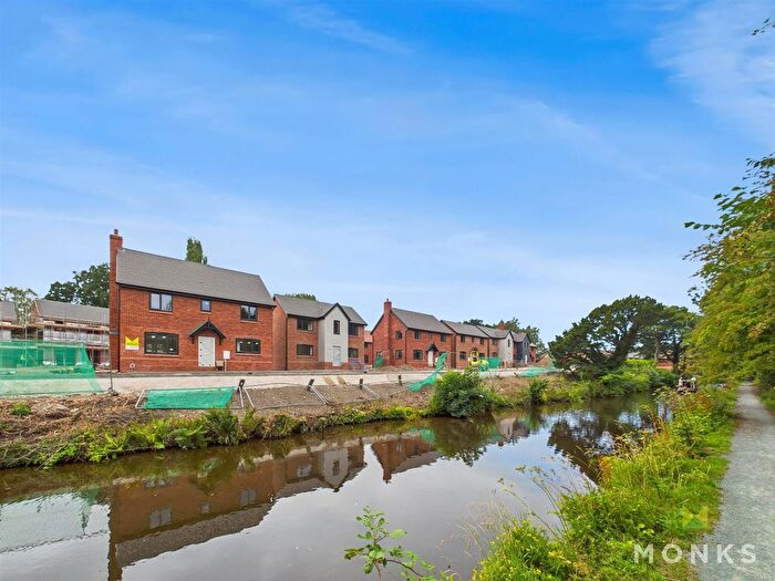 4 Bedroom Detached House For Sale In , Stones Wharf, Weston Rhyn, Oswestry, SY10
