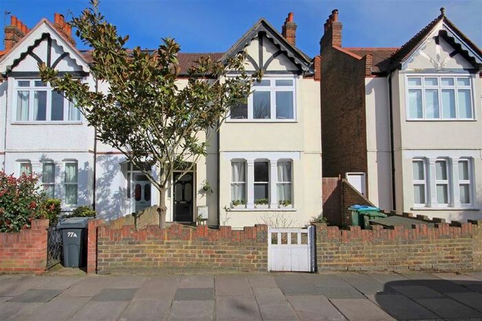2 Bedroom Flat To Rent In Kingston Road, Teddington, TW11