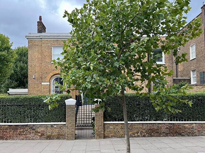 2 Bedroom Apartment To Rent In Hamilton Terrace, London, NW8
