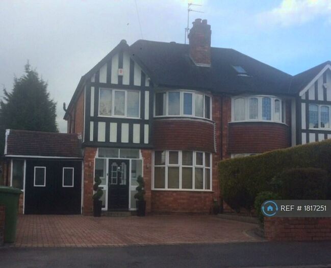 4 Bedroom Semi-Detached House To Rent In Moreton Road, Solihull, B90