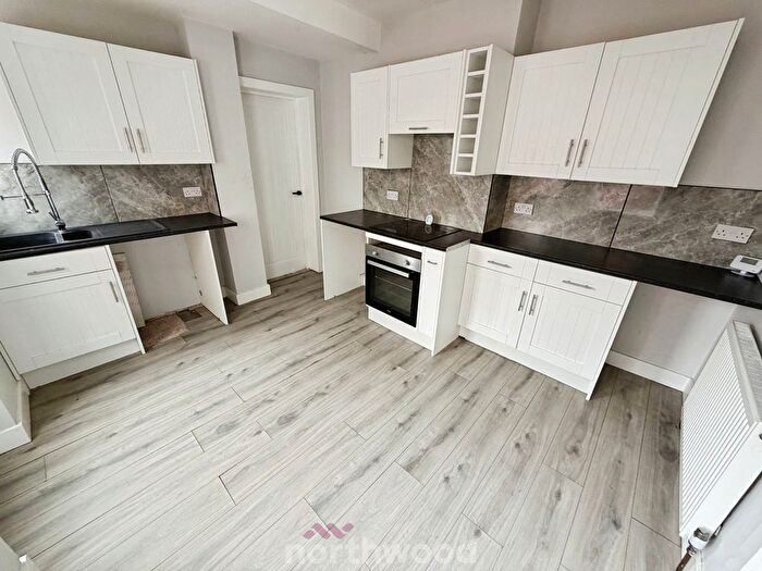 3 Bedroom Terraced House For Sale In Paxton Avenue, Carcroft, Doncaster, DN6
