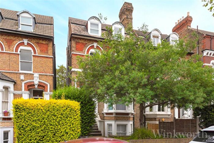 2 Bedroom Apartment To Rent In Pepys Road, London, SE14