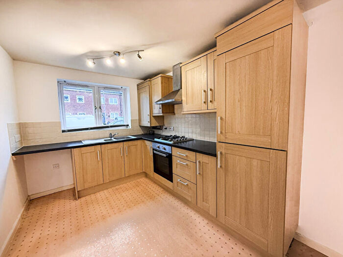 3 Bedroom Town House To Rent In Marsham Drive, Arnold, Nottingham, NG5