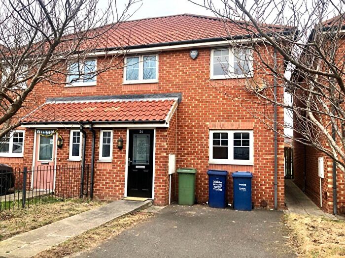 3 Bedroom Semi-Detached House To Rent In Druridge Drive, Newcastle Upon Tyne, NE5