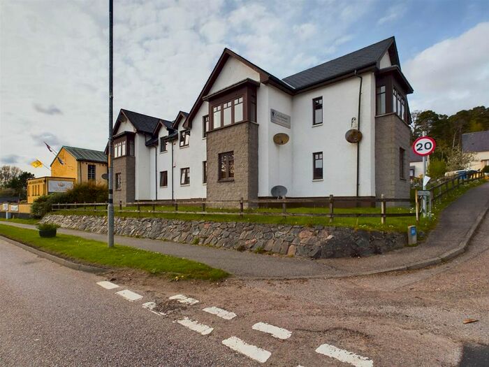 2 Bedroom Flat For Sale In Corpach, Fort William, PH33