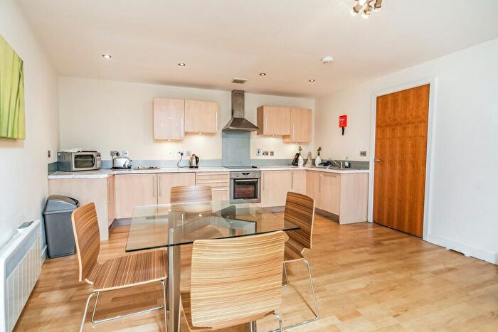 2 Bedroom Apartment To Rent In London Street, Reading, RG1