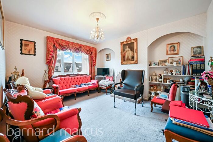 2 Bedroom Flat For Sale In Wimbledon Park Road, London, SW19
