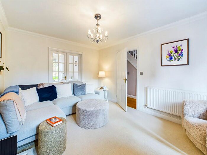 4 Bedroom Detached House For Sale In Coulthard Close, Towcester, NN12
