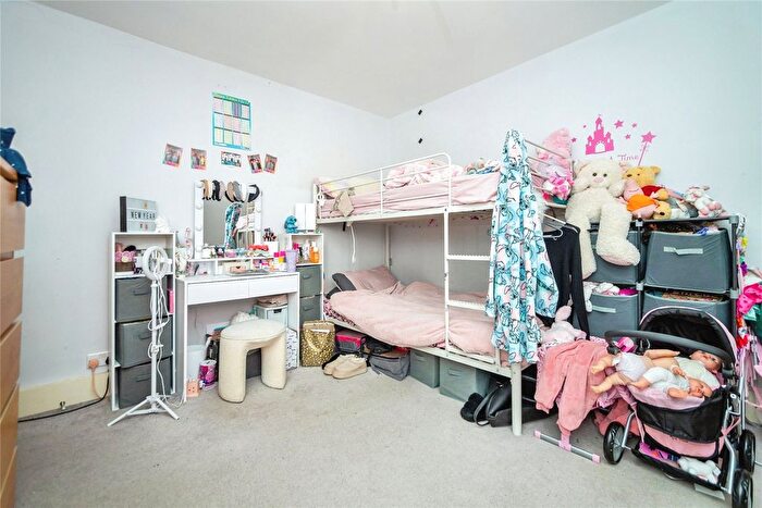 3 Bedroom Terraced House For Sale In Formby Terrace, Halling, Rochester, Kent, ME2