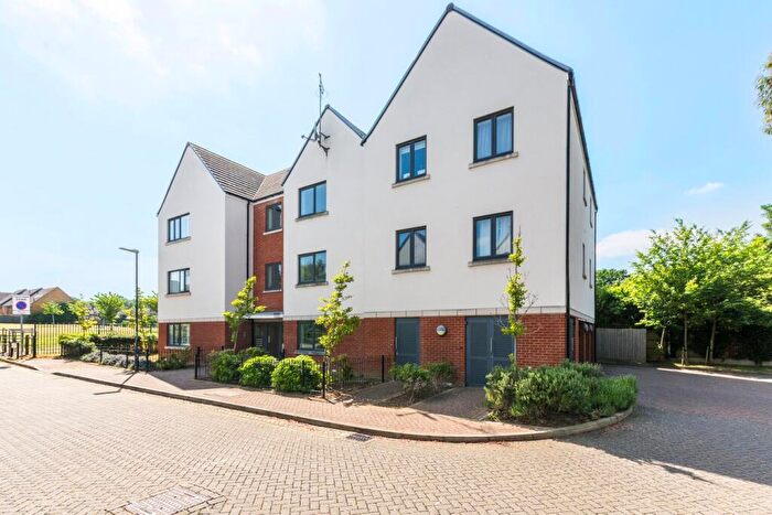 2 Bedroom Flat For Sale In Darlinghurst Court, Chatswood Mews, Sidcup, DA14