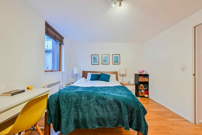 1 Bedroom Flat To Rent In Chalton Street, Euston, London, NW1