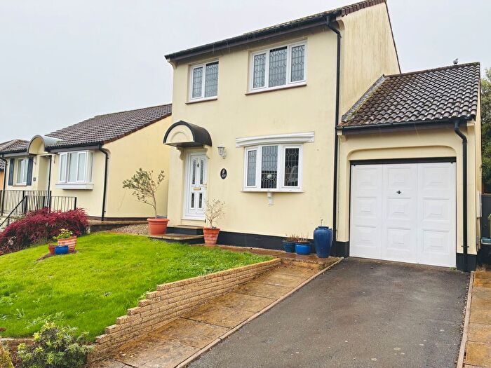 3 Bedroom Detached House For Sale In Moor View Drive, Teignmouth, TQ14