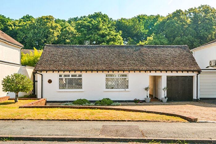 3 Bedroom Bungalow For Sale In Malus Drive, Row Town, KT15