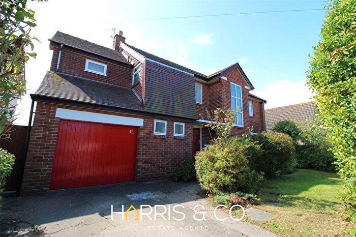 4 Bedroom Detached House For Sale In Larkholme Lane, Fleetwood, Lancashire, FY7