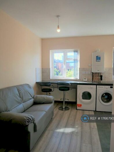 1 Bedroom Flat To Rent In Leicester, Leicester, LE2