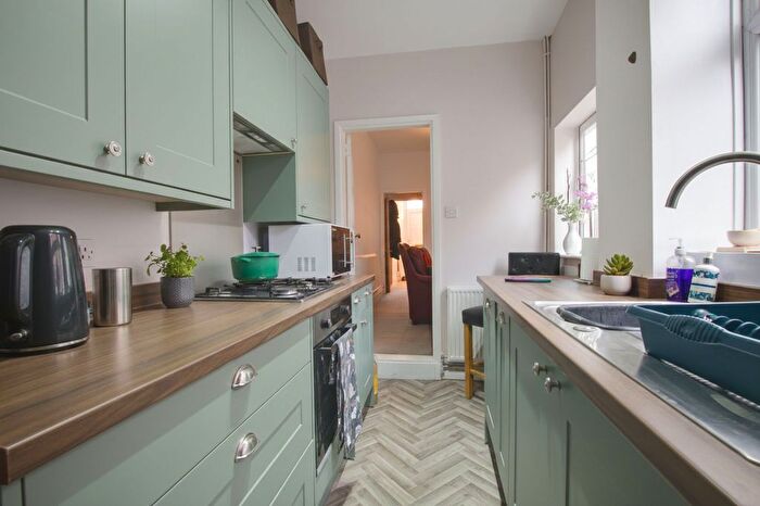 2 Bedroom Terraced House For Sale In St. Leonards Road, Leicester, LE2