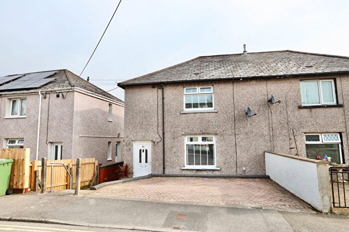 3 Bedroom Semi-Detached House For Sale In Bryn Road, Markham, NP12