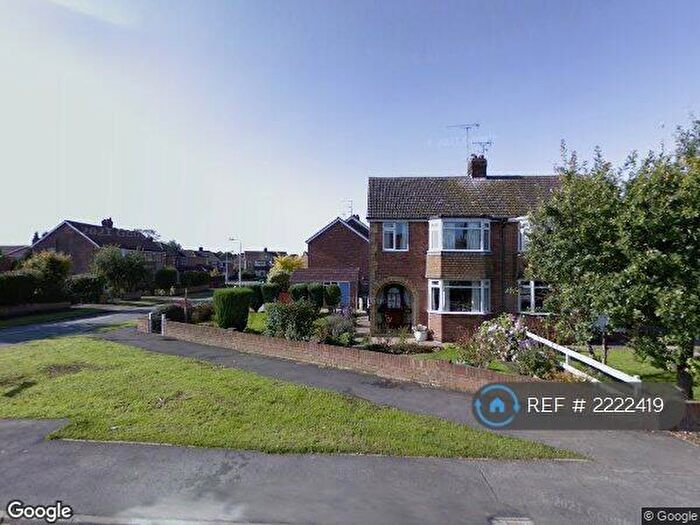 3 Bedroom Semi-Detached House To Rent In Woodhall Drive, Beverley, HU17