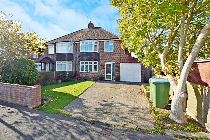 3 Bedroom Semi-Detached House To Rent In Park Drive, Yapton, Arundel, BN18