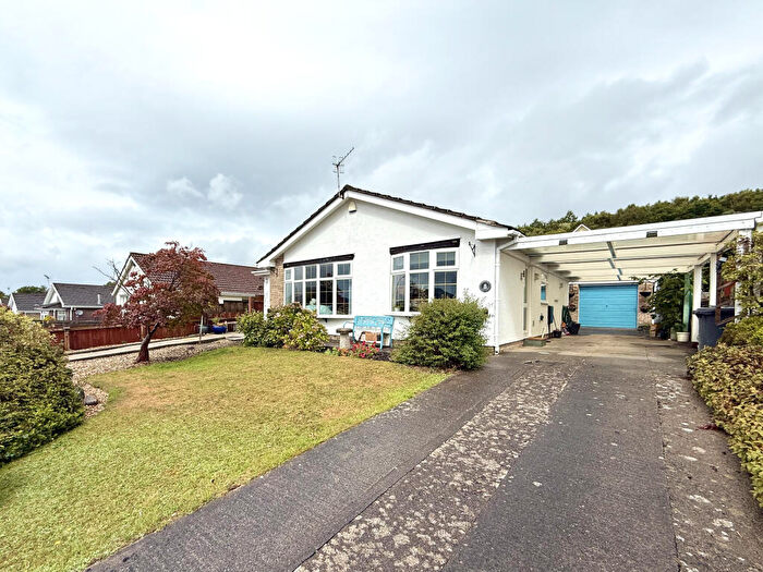 3 Bedroom Detached Bungalow For Sale In Claerwen Close, Cwmbach, Aberdare, CF44
