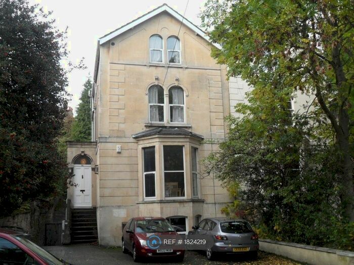 2 Bedroom Flat To Rent In Cotham Brow, Bristol, BS6