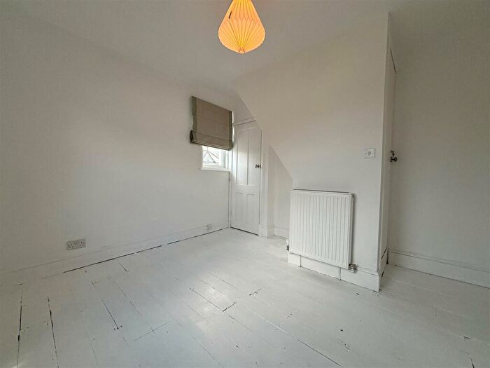 2 Bedroom End Of Terrace House To Rent In Tennyson Road, Yarmouth, PO41