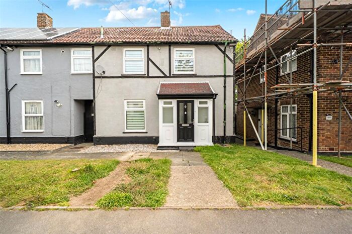 3 Bedroom End Of Terrace House For Sale In Staplehurst Road, Gillingham, Kent, ME8