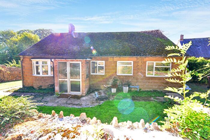 4 Bedroom Bungalow For Sale In Ponderosa, Brewery Lane, Hook Norton, Banbury, Oxfordshire, OX15