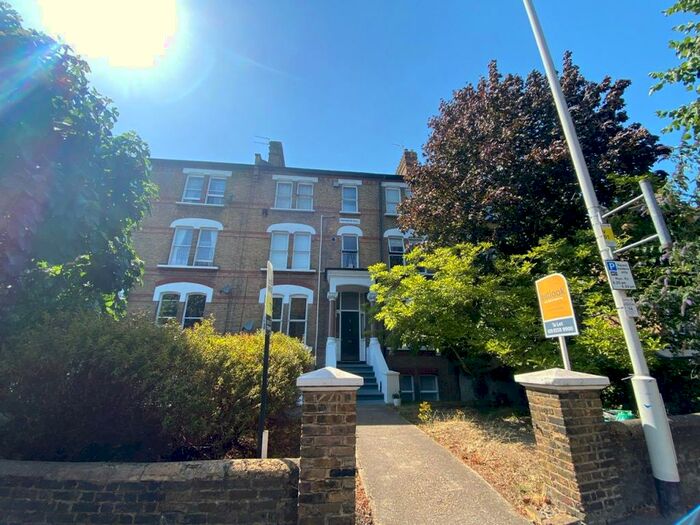 1 Bedroom Apartment To Rent In Hermon Hill, Wanstead, E11