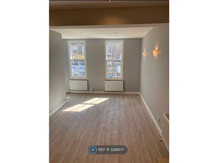 2 Bedroom Flat To Rent In Chapel Market, London, N1