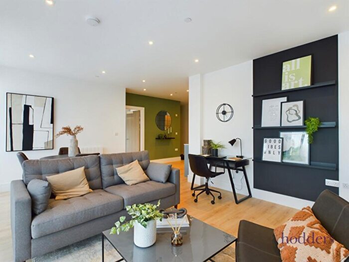 2 Bedroom Apartment To Rent In Surrey, KT16