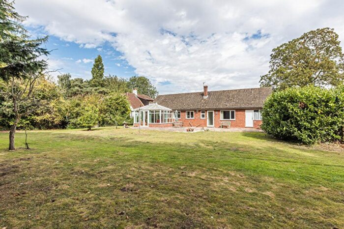 3 Bedroom Detached Bungalow For Sale In Chain Free In Etling Green, NR20
