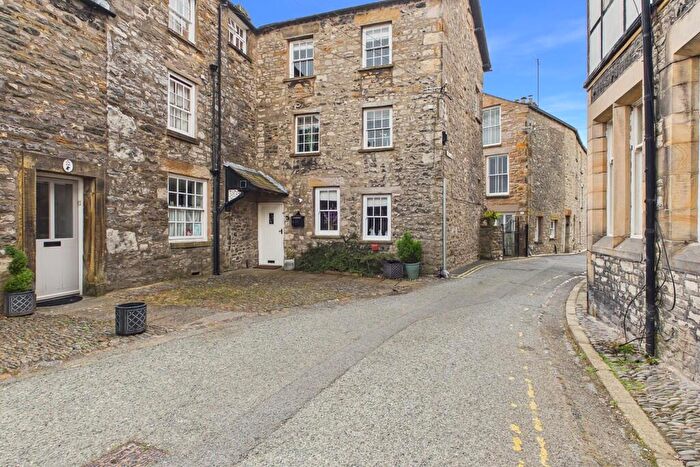 3 Bedroom End Of Terrace House For Sale In Horse Market, Kirkby Lonsdale, Carnforth, LA6