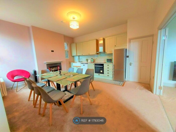 3 Bedroom Flat To Rent In First Floor Rear, London, NW2