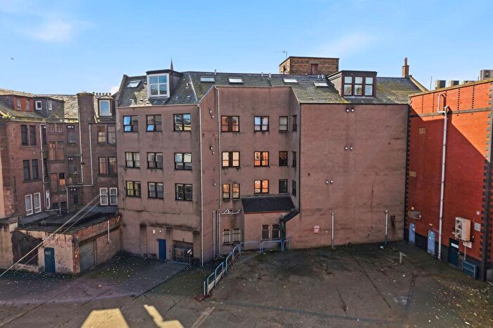2 Bedroom Flat For Sale In C, Peter Street, Dundee, DD1