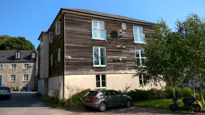 1 Bedroom Flat To Rent In Tresooth Lane, Penryn, Cornwall, TR10