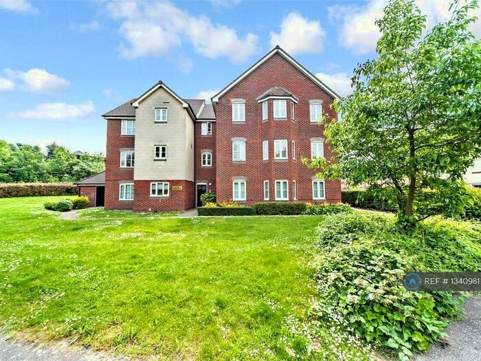 2 Bedroom Flat To Rent In Covesfield, Gravesend, DA11