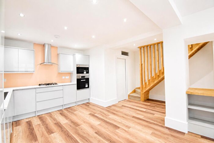 2 Bedroom Duplex To Rent In Whitham Road, Sheffield, S10