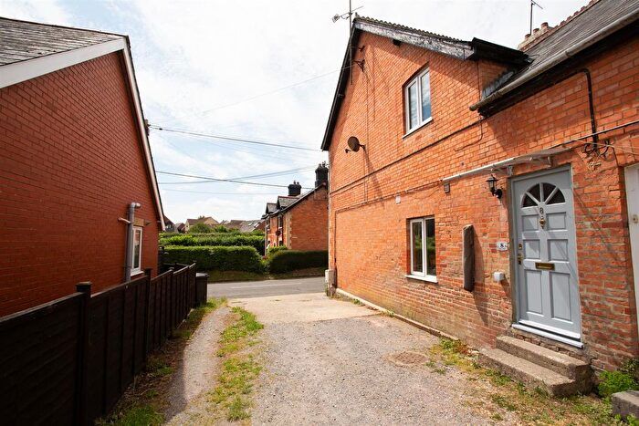 2 Bedroom Flat For Sale In Fore Street, Chard, TA20