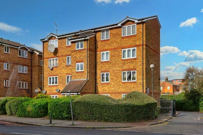 1 Bedroom Flat For Sale In Flat, Brunel House, Harrow Road, London, NW10