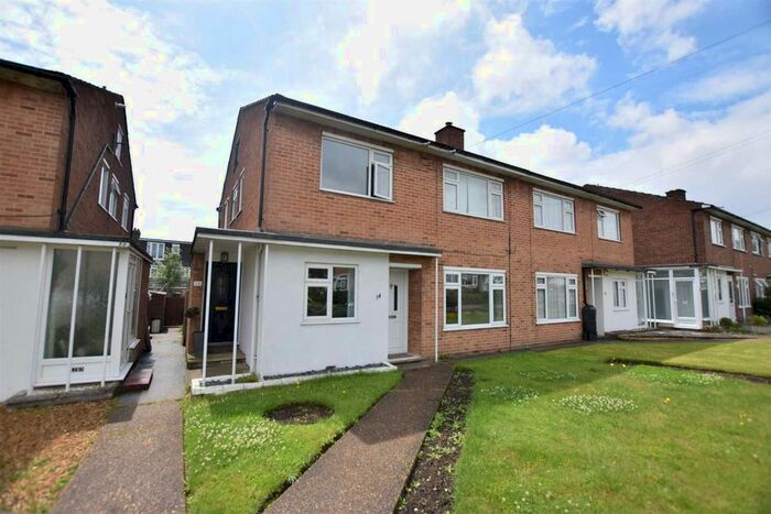 2 Bedroom Maisonette To Rent In Heathfield, London, E4