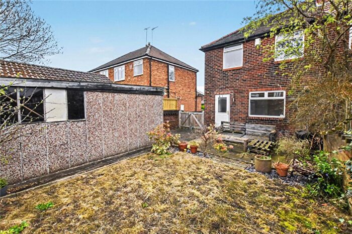 2 Bedroom Semi Detached House For Sale In Kirkstall Avenue, Leeds, West Yorkshire, LS5