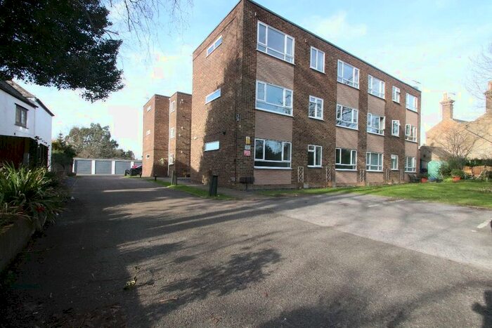 2 Bedroom Flat To Rent In Parkland Court, Bairds Hill, Broadstairs, CT10
