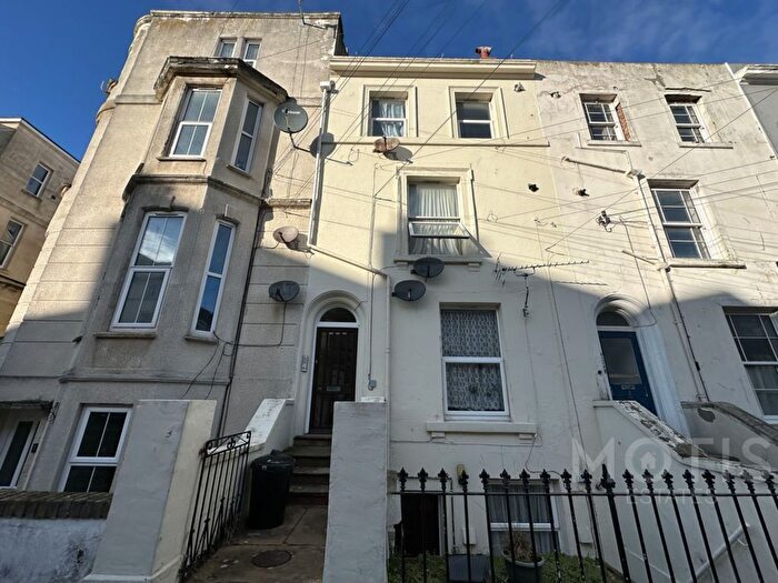 1 Bedroom Flat To Rent In Victoria Grove, Folkestone, CT20