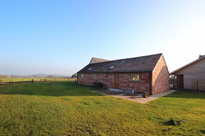 2 Bedroom Detached Bungalow To Rent In Hill Farm, Tillington, Hereford, HR4