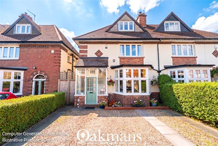 4 Bedroom Semi Detached House For Sale In Wentworth Road, Birmingham, B17